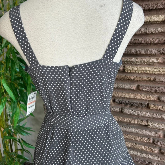Bar III Gray White Polka Dot Tiered Ruffle Asymmetrical Hem Dress NWT Size 2 - Picture 3 of 9